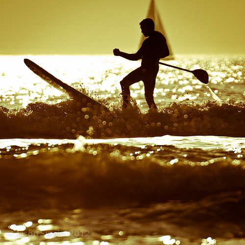 Play that Funky SUP – Stand up paddle surfing on the Isle of Wight