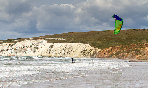 Kitesurfing Isle of Wight – Tom court in action at Compton Bay